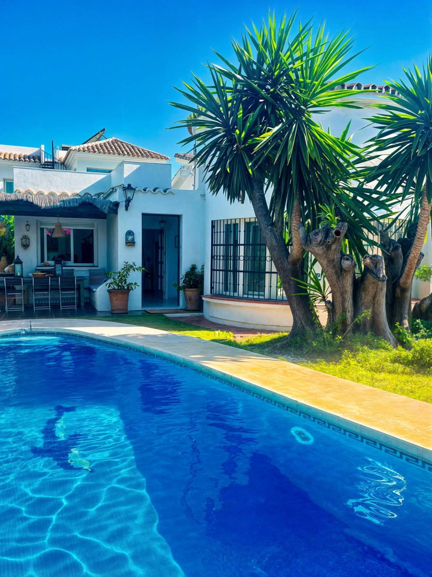Villa Alfredo - Private Pool Next To The Beach Estepona Buitenkant foto